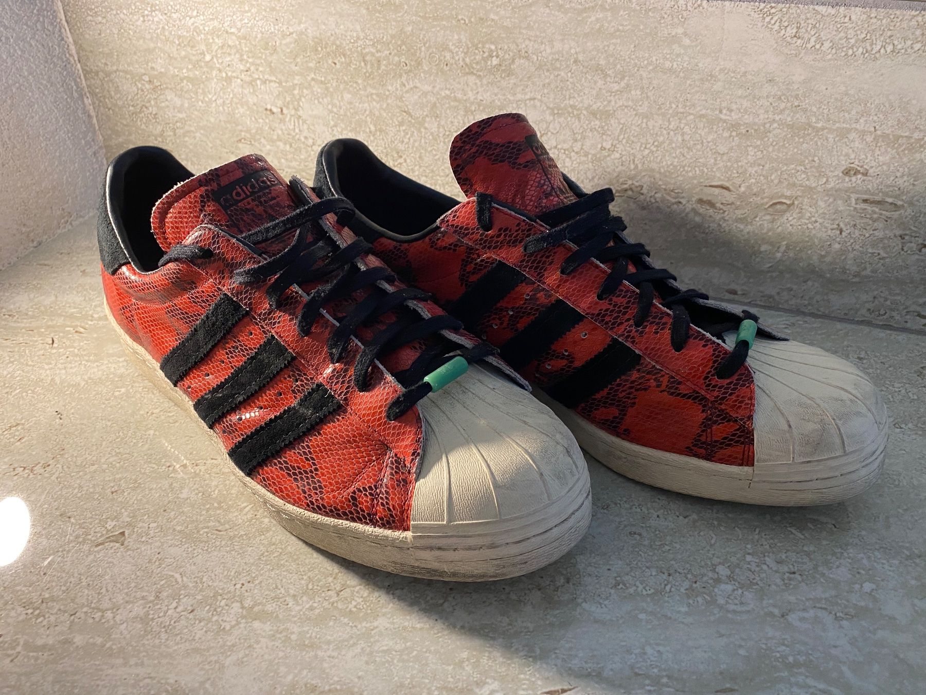Adidas Chaussures hommes: Adidas Superstar Gr 48 – D'occasion à Birrwil par Bendegriz