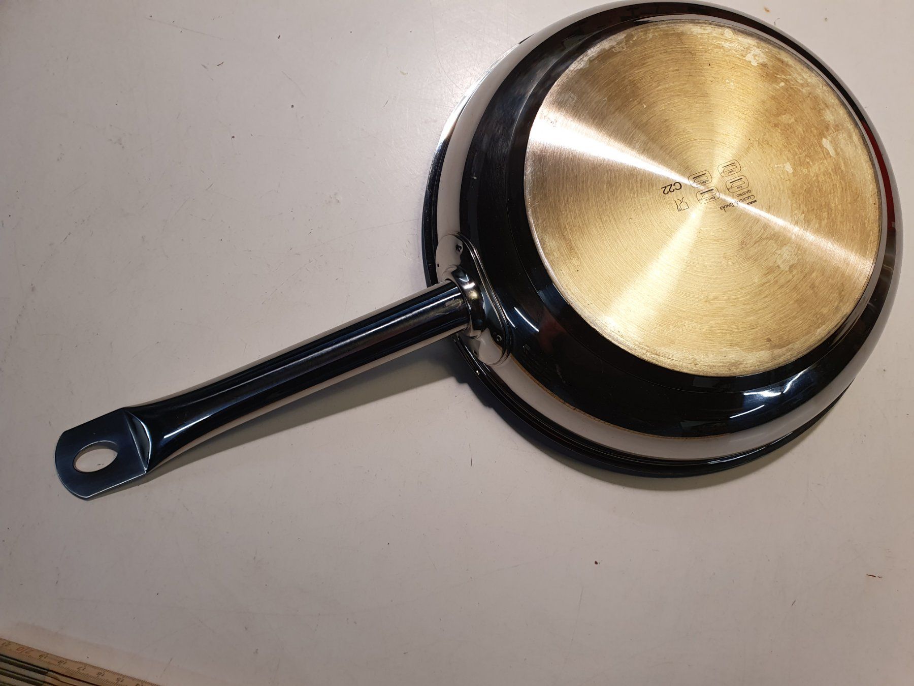 Migros Pfannen: Cucina & Casa Teflonpfanne 29 cm Durchmesser – Gebraucht aus Zürich von loosebone 2