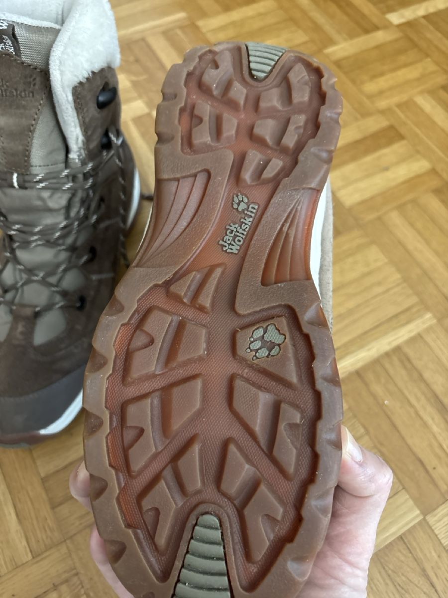 Jack Wolfskin Chaussures femmes: Robuste Wanderschuhe von Jack Wolfskin, Grösse 40.5. – D'occasion à Kriens par mir_v8ww 4
