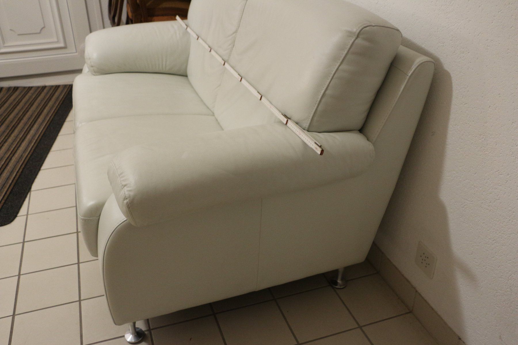 Divani: Ledersofa ohne Schlafmöglichkeit – Usato da Corminboeuf venduto da antikerverkauf 4