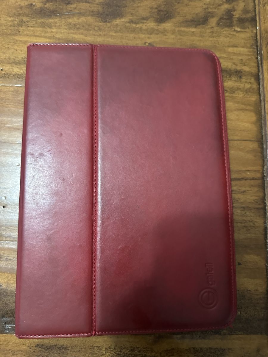 Apple Tablet PC: iPad Air Wi-Fi, 32GB mit rotem Leder-Case – Usato da Bern venduto da Moret 5