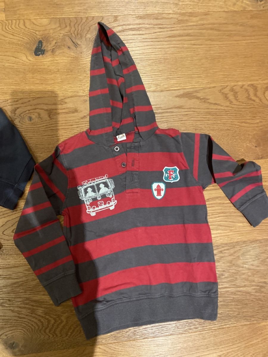 Maglioni & Felpe: 2 Pullover Gr.110 – Usato da Pratteln venduto da Nala78 2