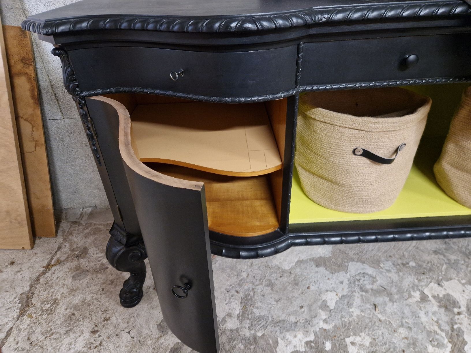 Credenze: Sideboard schwarz, upcycling modern – Usato da Mettmenstetten venduto da tro_tg8c 4