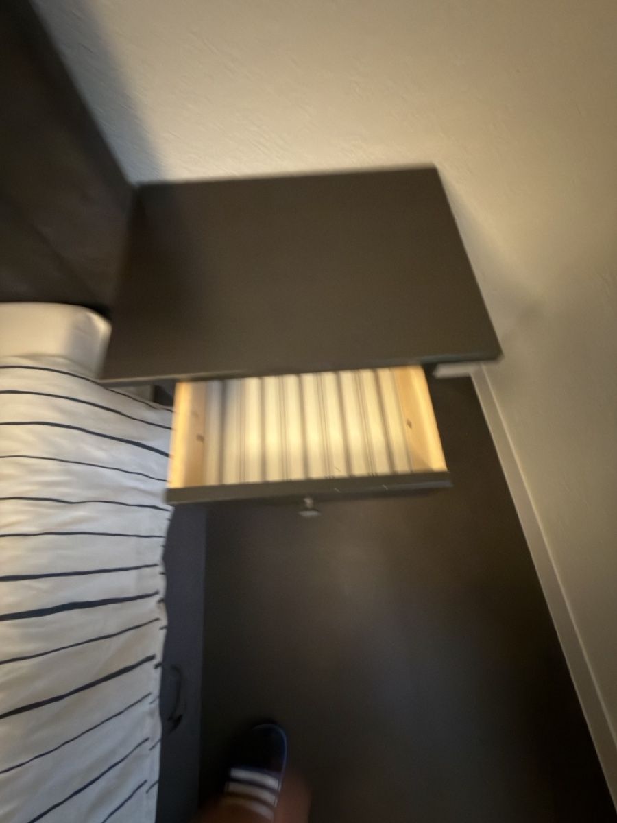 Ikea Comodini: 2 Nachttische zu verkaufen. – Usato da Uster venduto da jejis 1
