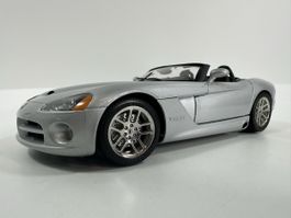 Dodge Viper SRT-10 1:18, silber, BBURAGO