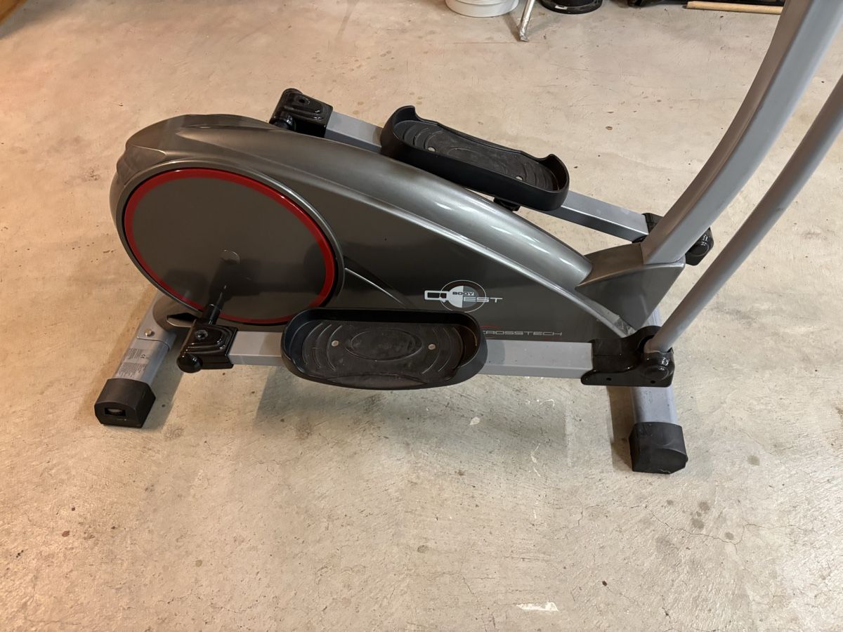 Hometrainer: Crosstrainer Body Quest Crosstech, Hometrainer – Usato da Fischbach-Göslikon venduto da Moene 4
