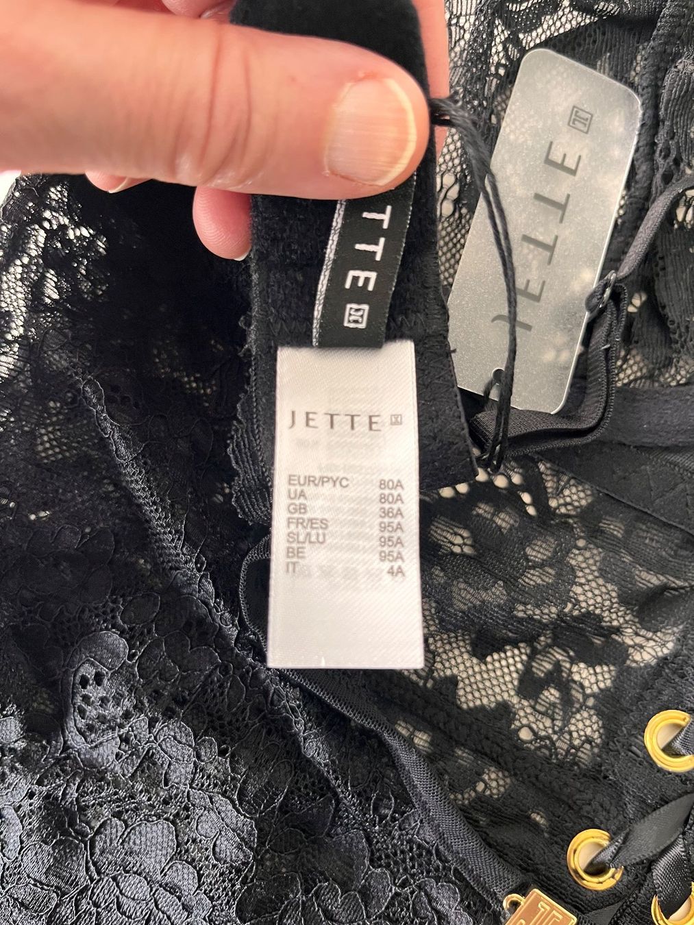 Sonstige Unterwäsche: JETTE, Spitzen-Body, Grösse 80A, Farbe Schwarz – Neu und originalverpackt aus Rudolfstetten von gst_g7xl 9