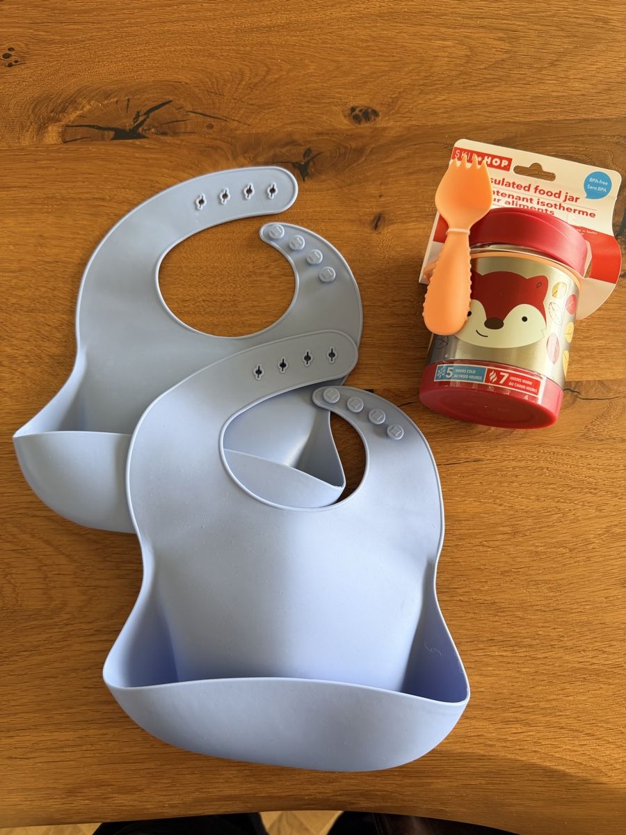 Pasti del neonato: Baby Food Jar + 2 Bibs – Nuovo e nell'imballaggio originale da Meilen venduto da ana_nln9