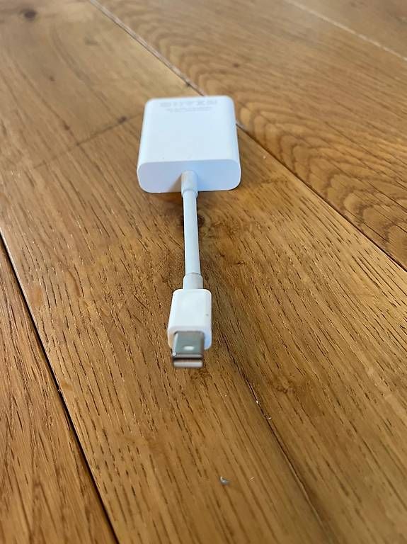 Apple Unità & Adattatore: Apple Thunderbolt - VGA Adapter – Usato da Kesswil venduto da WaveNomad