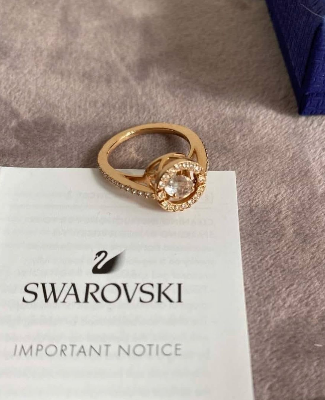 Swarovski Anelli: SWAROVSKI RING 50 – Nuovo (secondo la descrizione) da Kastanienbaum venduto da swi_8n56 6