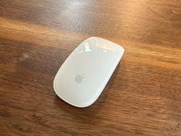 Apple Magic Mouse, Model A1657 mit Akku