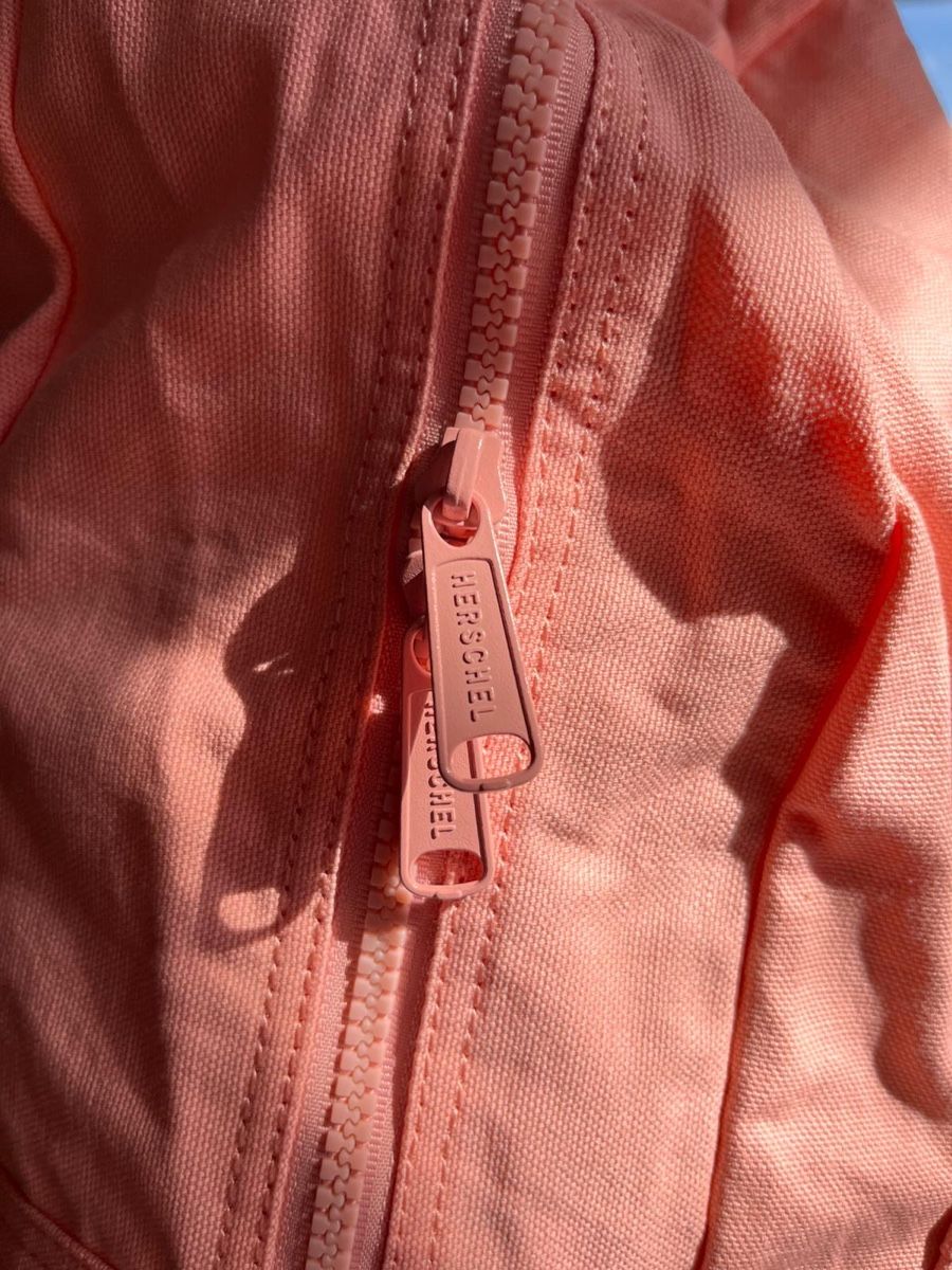 Herschel Rucksäcke: Herschel Pink Backpack- Excellent Condition, Not Used – Neu (gemäss Beschreibung) aus Zürich von Closer 2