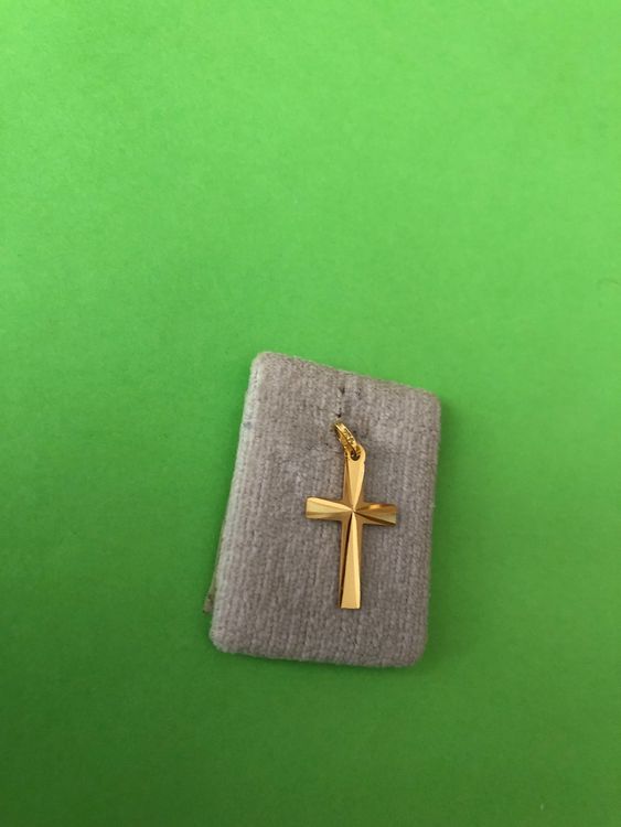 Genuine 9ct Yellow Gold Crucifix Cross Pendant Jesus 375