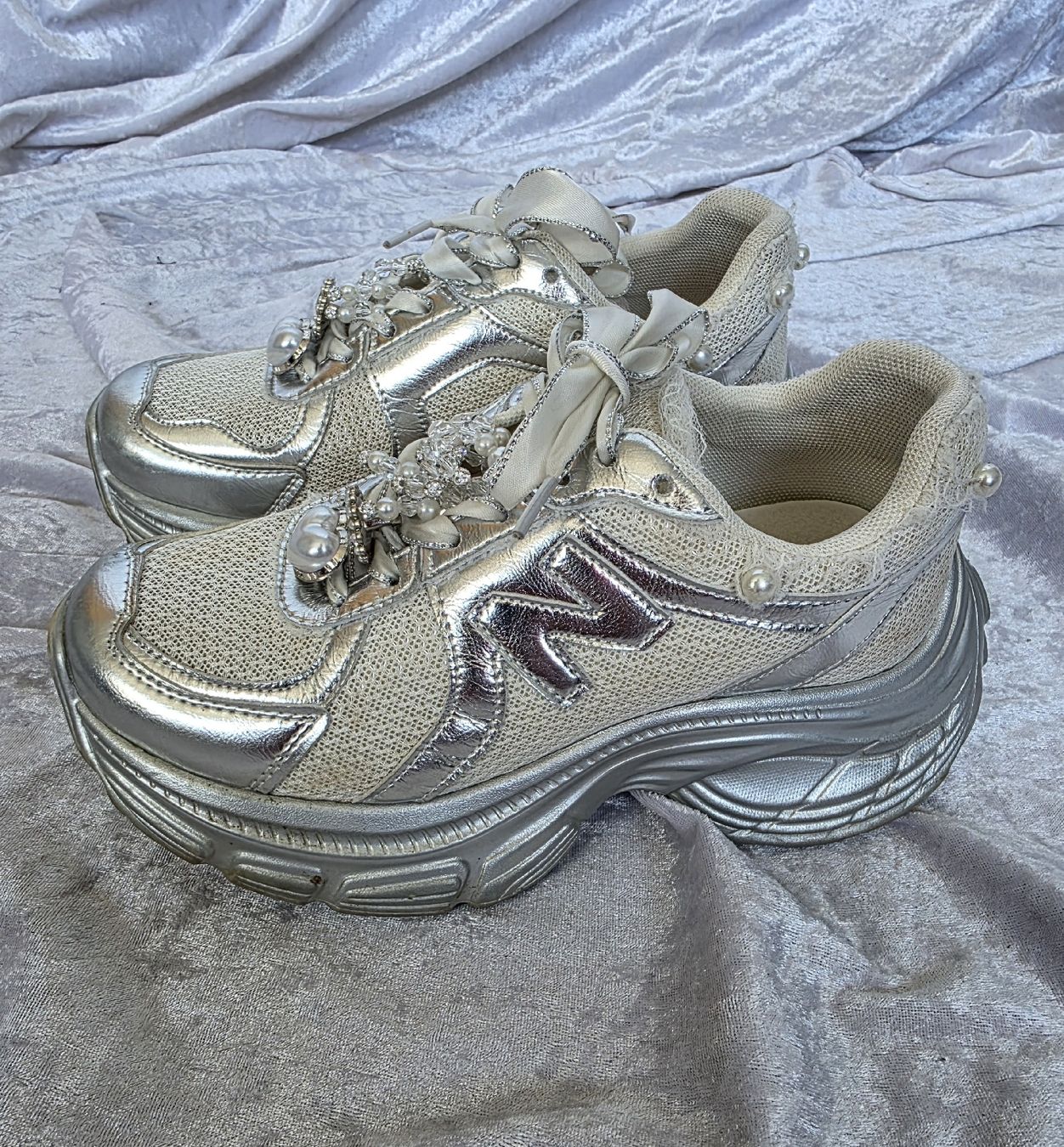 Scarpe da donna: Sportschuhe-KOI – Usato da Pfäffikon SZ venduto da hrs_k2tn