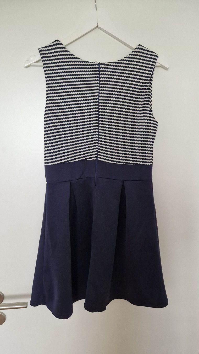 Vestiti: Sommerliches Kleid mit Streifen – Usato da Buchs SG venduto da iva_5msb 1