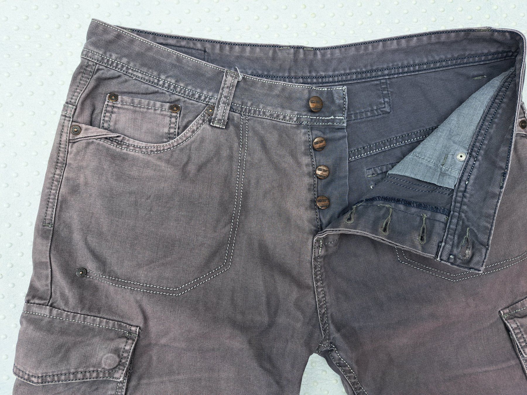 Yes Or No Pantaloni: Sommer-Bermudas, Cargo-Shorts, Grösse L – Usato da Gysenstein venduto da joshuas81 1