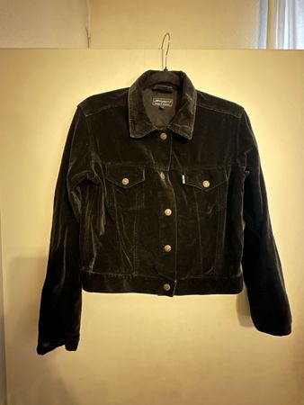 Samtjacke in Schwarz