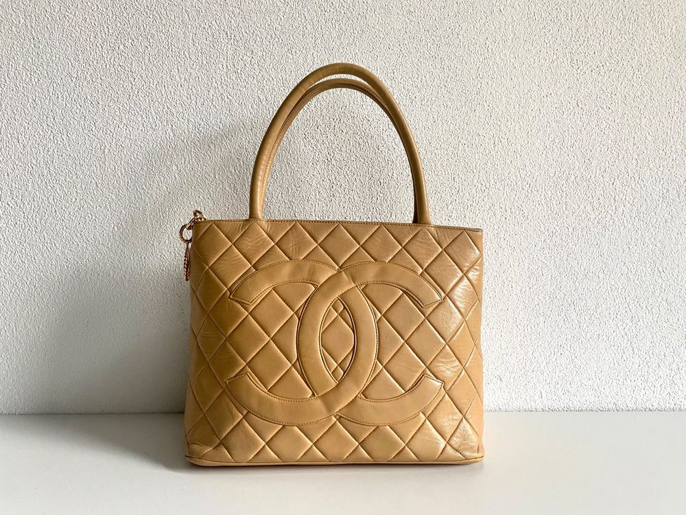 Chanel medallion online tasche