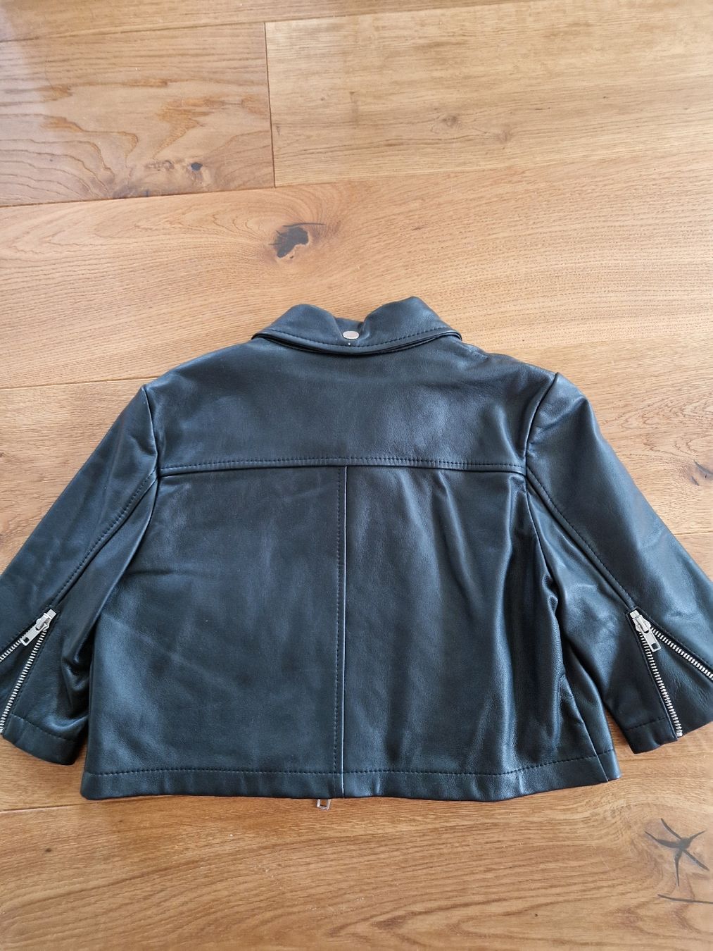 Maje Giacche: NEUE Maje Crop Lederjacke 100% Lammleder – Nuovo (secondo la descrizione) da Eschenbach SG venduto da SanFranciscoCalifornia 5