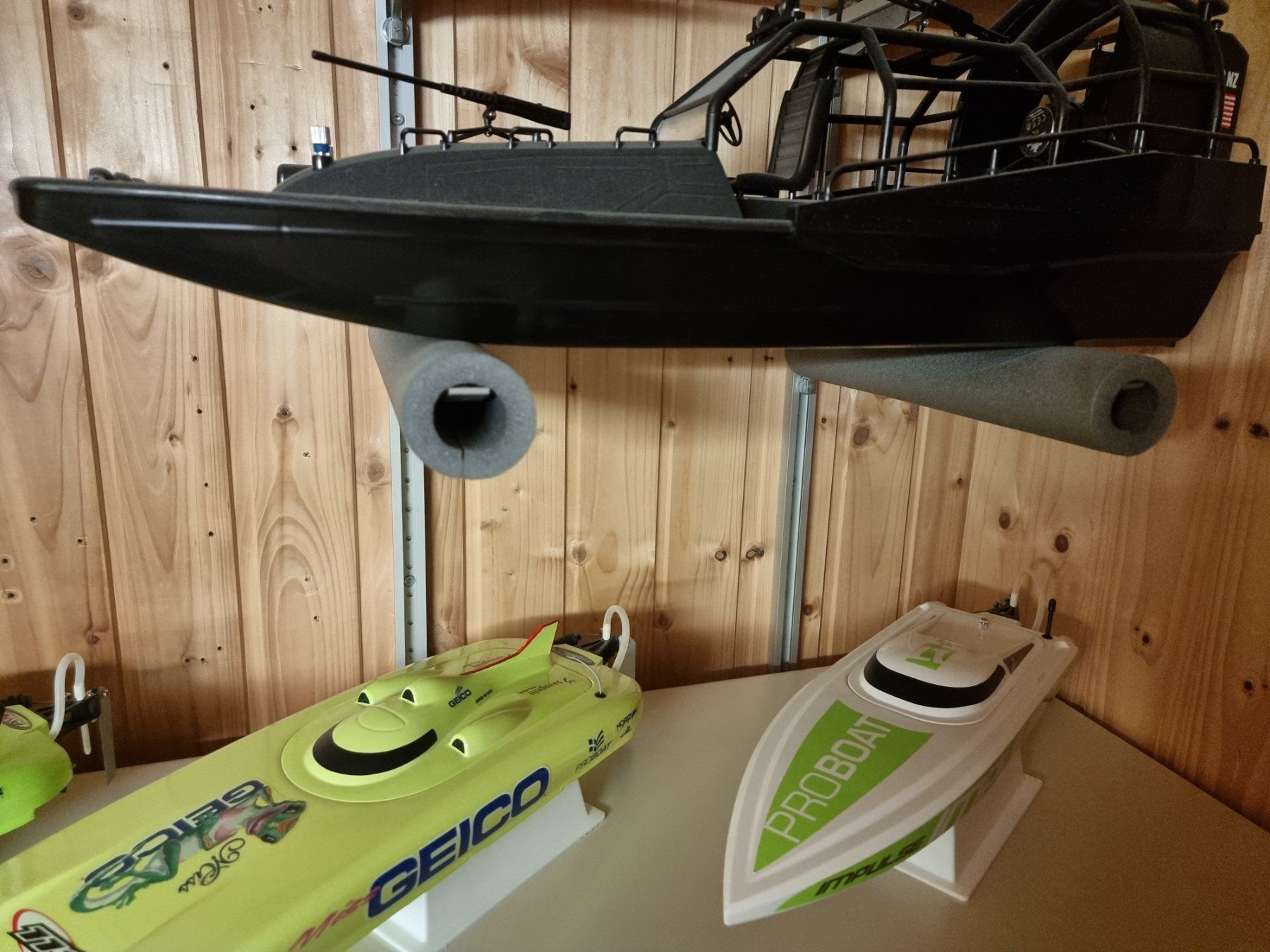 RC Kits de montage: Rc boat  4 Stück – D'occasion à Saland par Orselina.