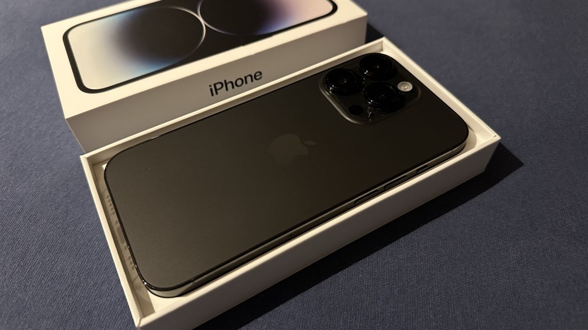 Apple Handys / Smartphones: IPhone 14 Pro 128GB Schwarz – Gebraucht aus Glattpark(Opfikon) von Leila79 1