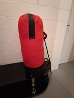 Roter Exerzisesack, Sandsack, Schlagtraining, Top Zustand!