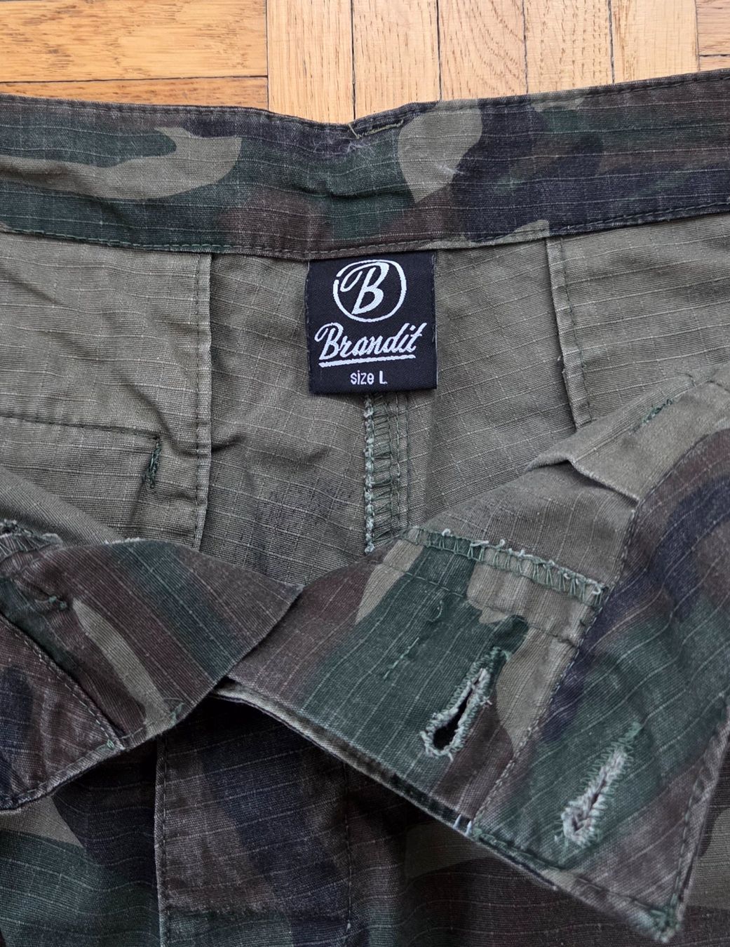 Pantaloni: Brandit Militär Cargoshorts – Usato da Brüttisellen venduto da ruebli-fan13 1
