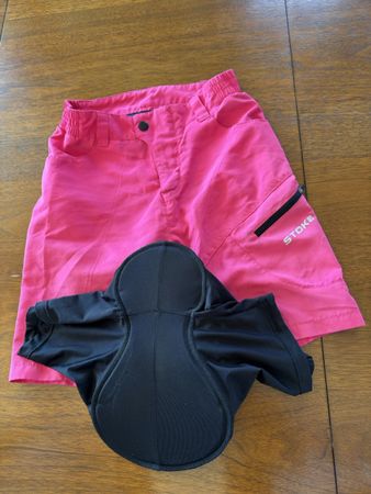 Fahrradhose Stoke pink mit Innenhose Grösse 128