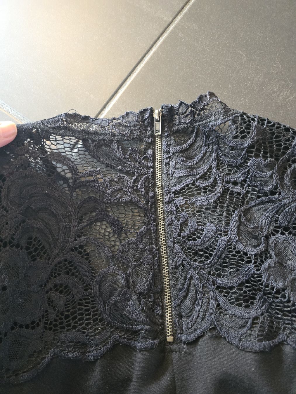 Mamalicious Vestiti: Mama Licious Umstandskleid, schwarz, Grösse S. – Usato da Unterentfelden venduto da Panda-87 2