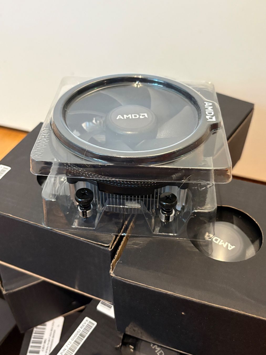 Amd Elektronikbauteile: 16x AMD Wraith Stealth CPU Kühler ab 1.- – Neu (gemäss Beschreibung) aus Allschwil von leo_lft5 3