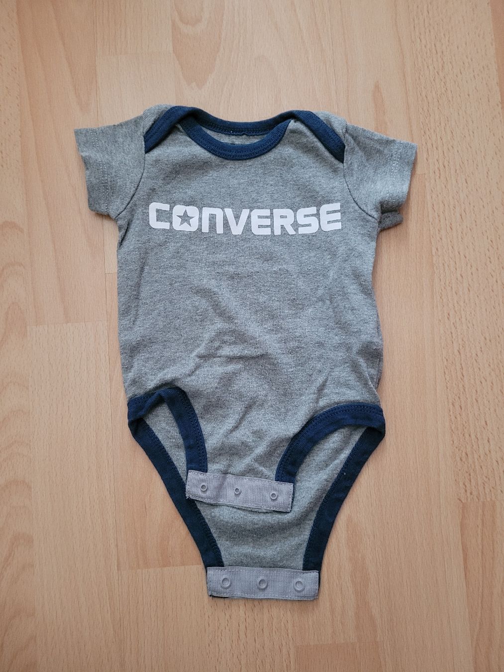 Sous-vêtements: Body Converse gr. 62 – D'occasion à Inwil par Flower2325