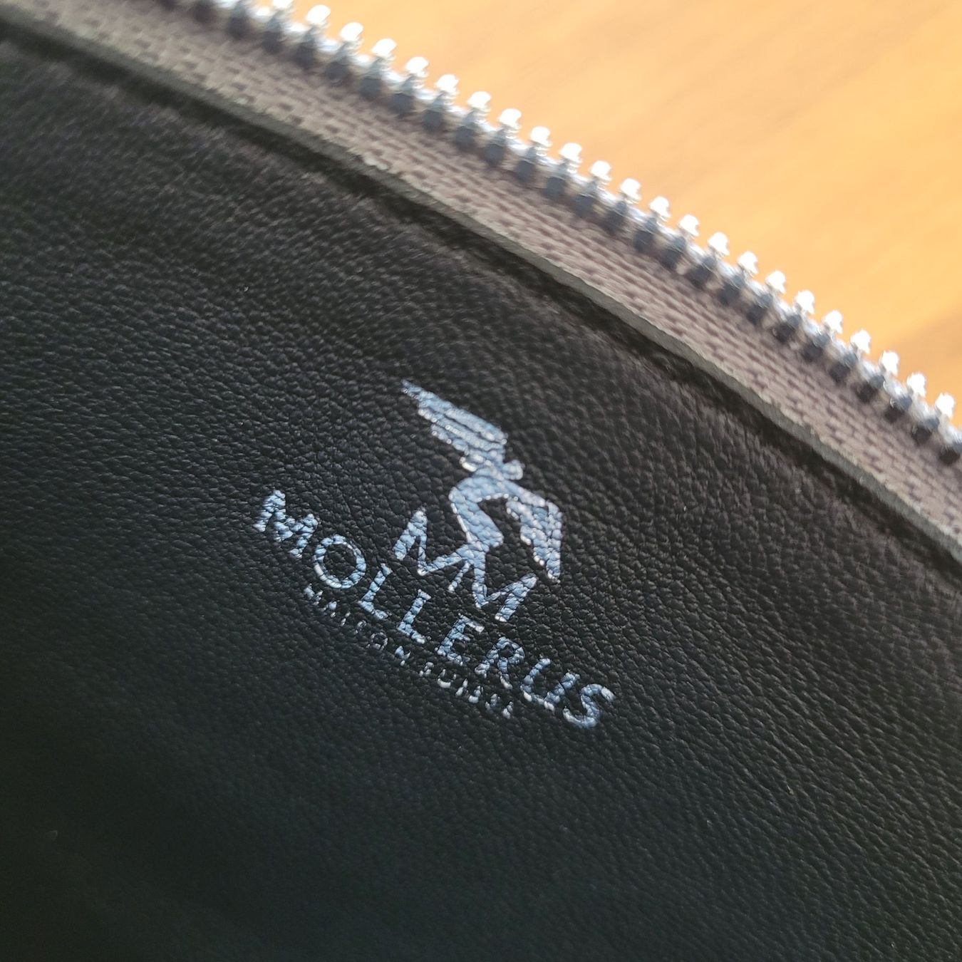 Altro in  Abbigliamento & Accessori: Mollerus Dokumentenbörse grau – Nuovo e nell'imballaggio originale da Meilen venduto da Jakob26 3
