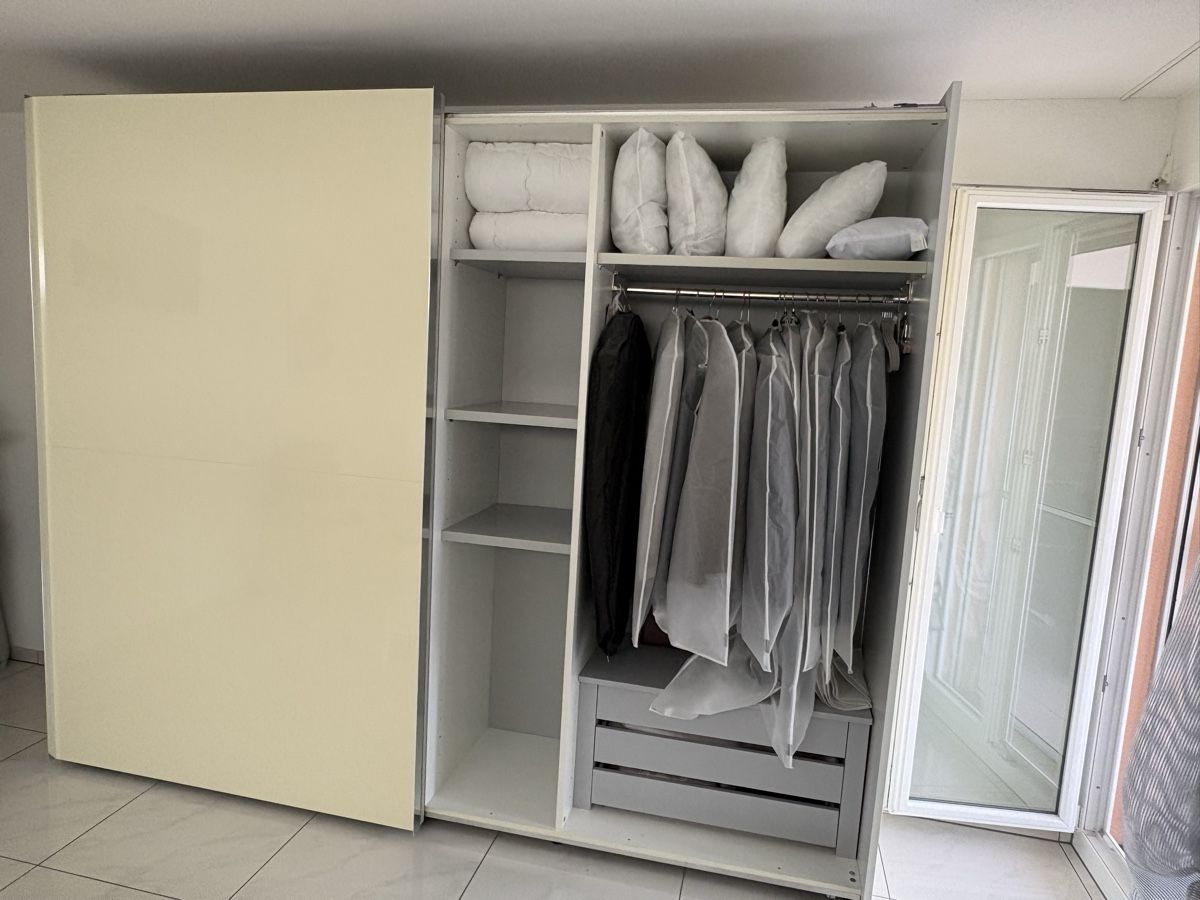 Schränke: Kleiderschrank Weiss (Creme) Hochglanz – Gebraucht aus bettlach von Falonef 2