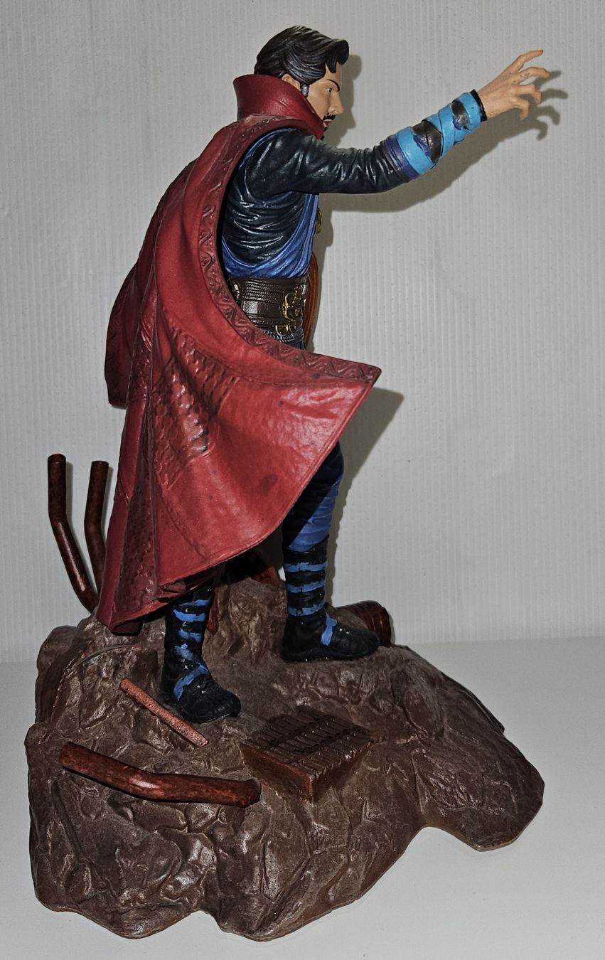 Marvel Statuette: Marvel Doctor Strange Figur – Usato da Münchenstein venduto da vitalfit 1
