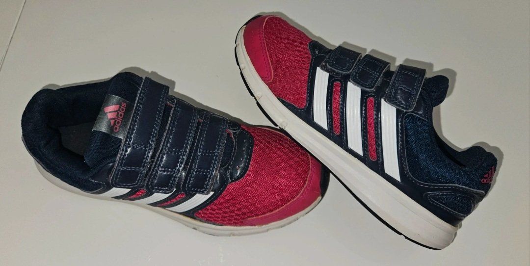 Adidas Scarpe per ragazzi: Adidas Kinder Turnschuhe Gr. 31 – Usato da Seuzach venduto da mar_8tfs 1
