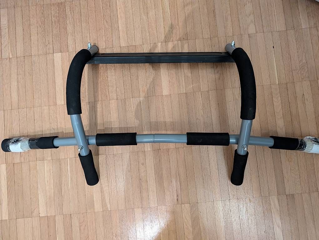 Vélos d'appartement: Klimmzugstange – D'occasion à Luzern par Laraelena