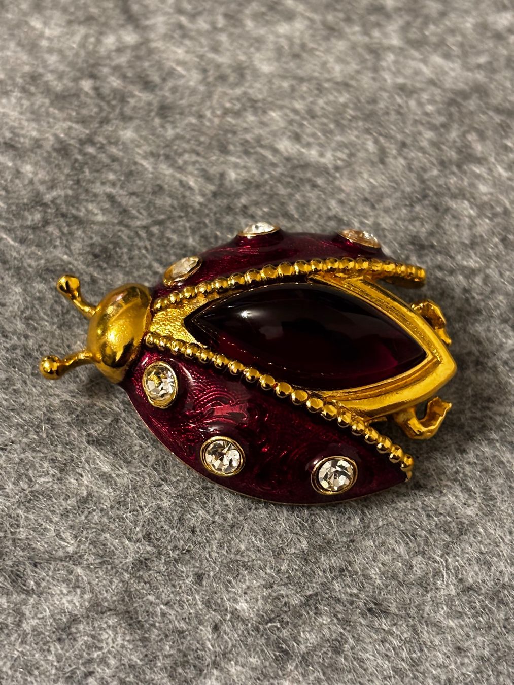 Dior Spille & Fermagli: Dior Vintage Brosche Marienkäfer rot – Usato da Uznach venduto da Vintage2022. 2
