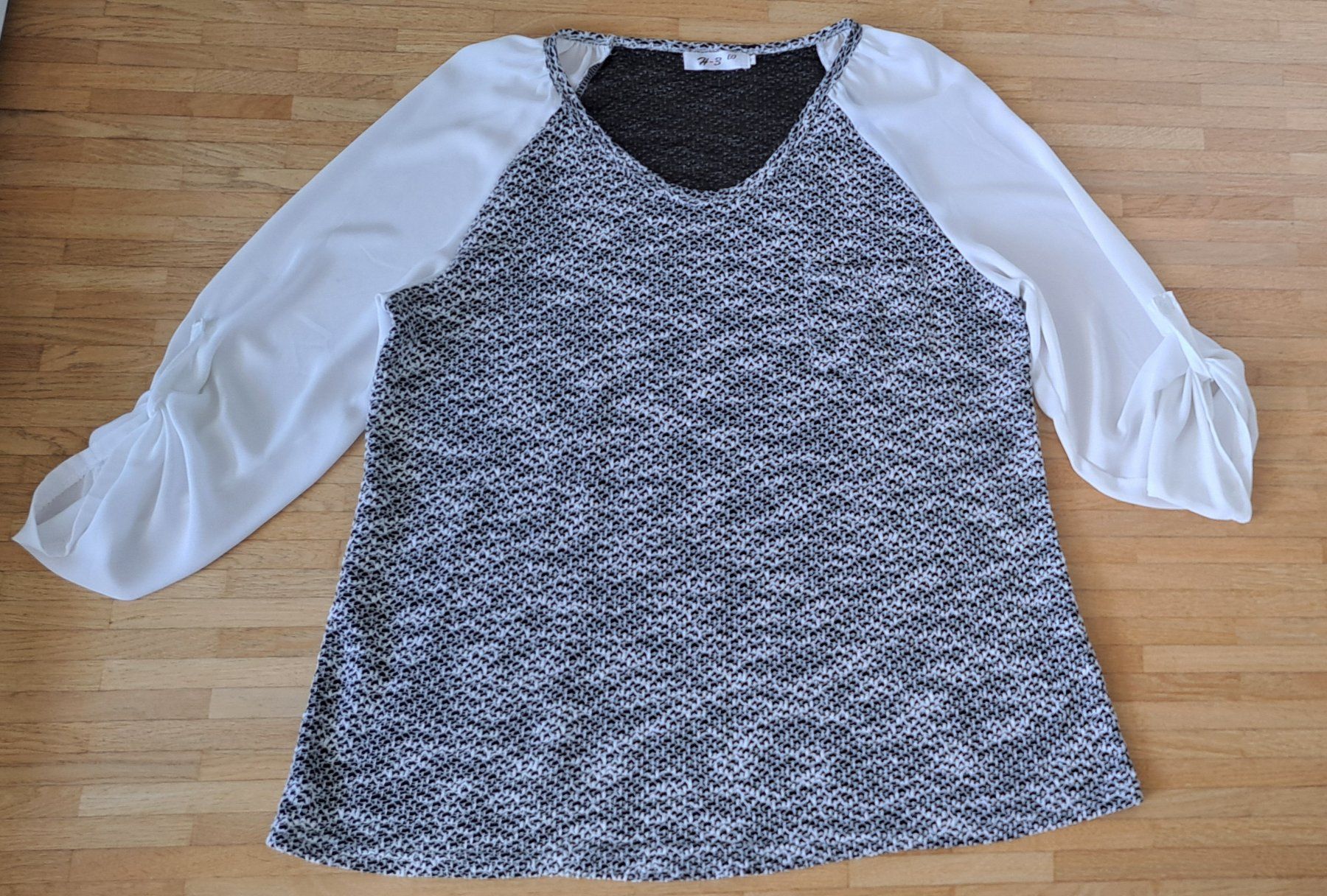 Blusen: Blouse décontractée – Gebraucht aus Le Mont-sur-Lausanne von olatiu