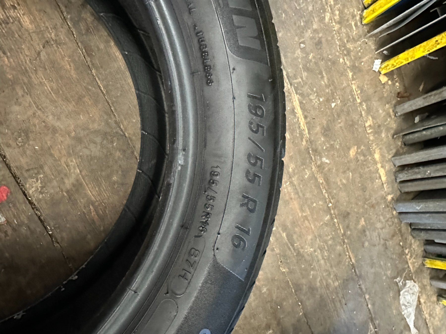 Michelin Pneus & Kompletträder: 195/55 R16 87H Michelin Primacy 4 – Gebraucht aus Dielsdorf von Motomic24 1