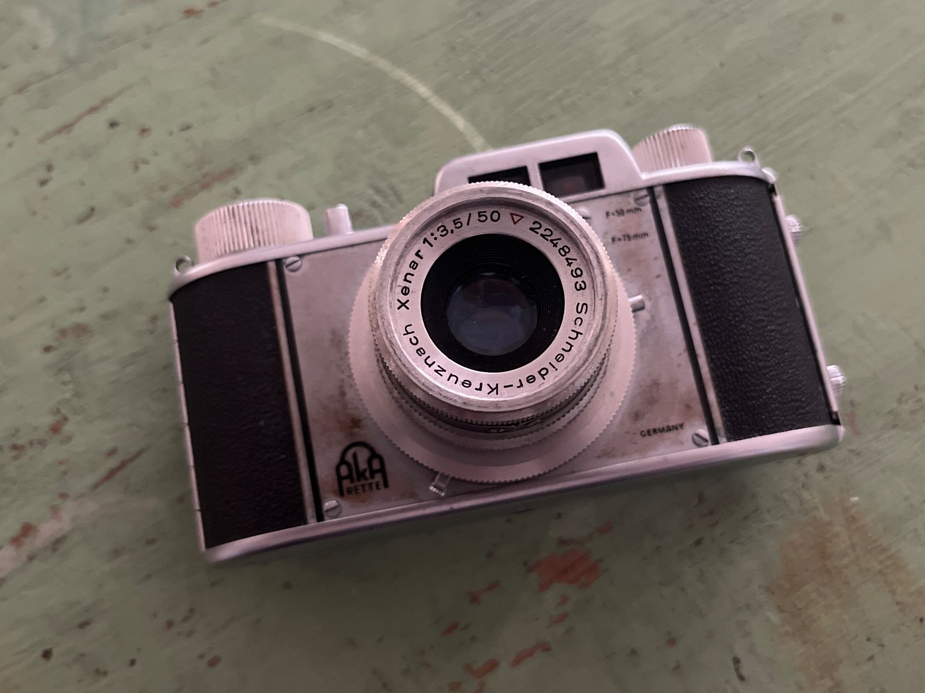 Appareil photo: Aka Vintage camera – Défectueux à Chiasso par AzenYa