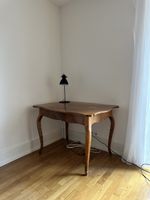 Antiker Schreibtisch mit Schublade