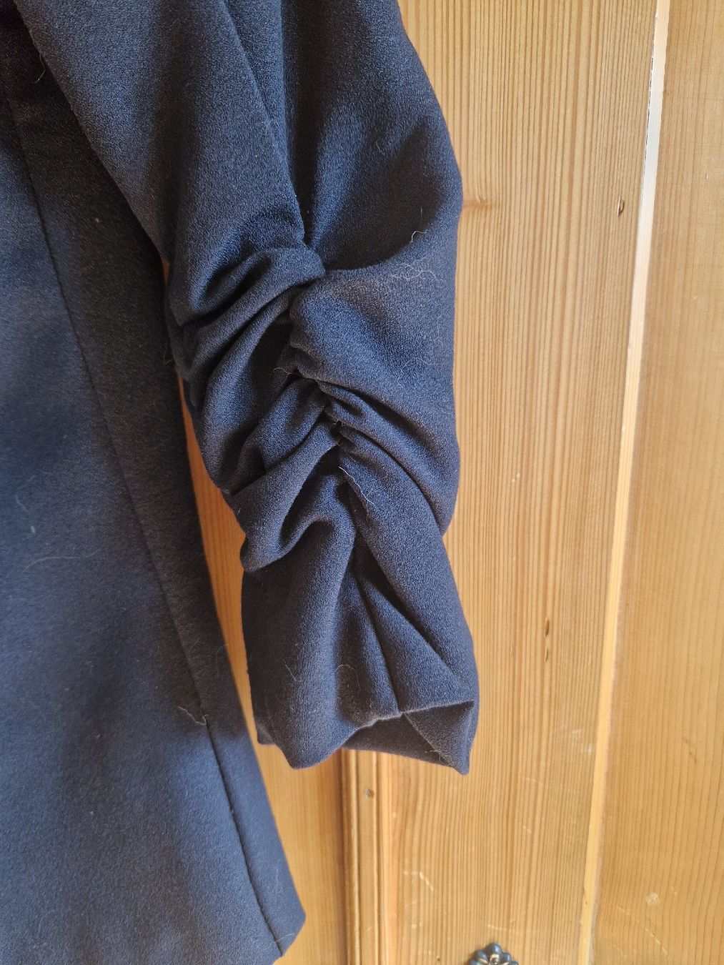 Giacche: Schicker schwarzer Kurz - Blazer mit 3/4 Ärmel, Gr S – Usato da Weggis venduto da Oswadan 4