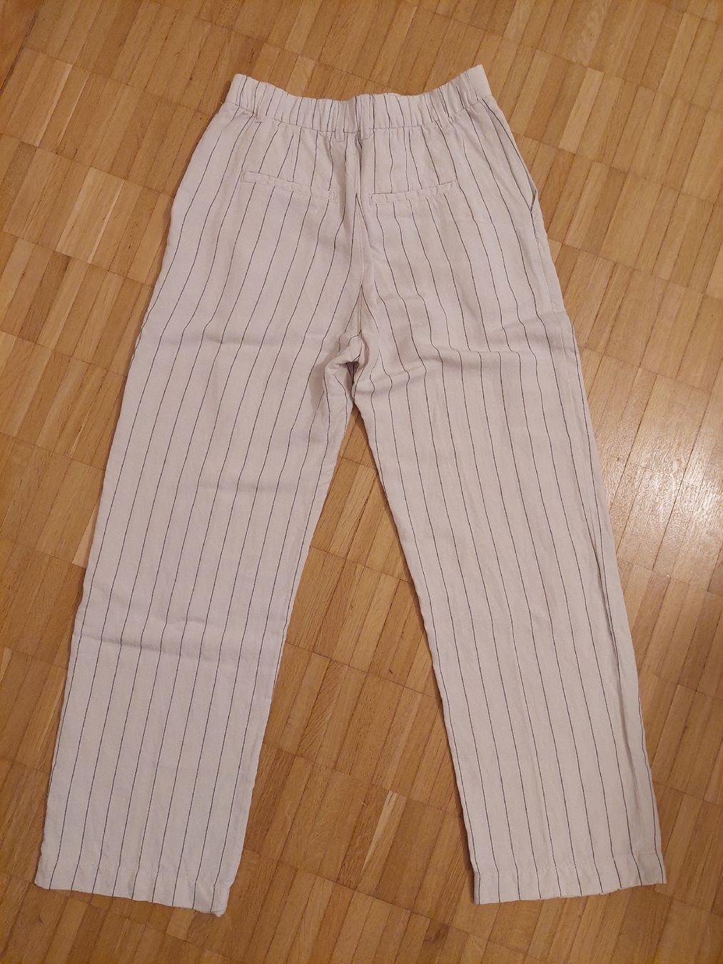 Pantaloni: Leinenhose Grösse 36 – Usato da Aarau venduto da Musicandotherthings 1