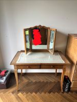 Antiker Schreibtisch mit Spiegel