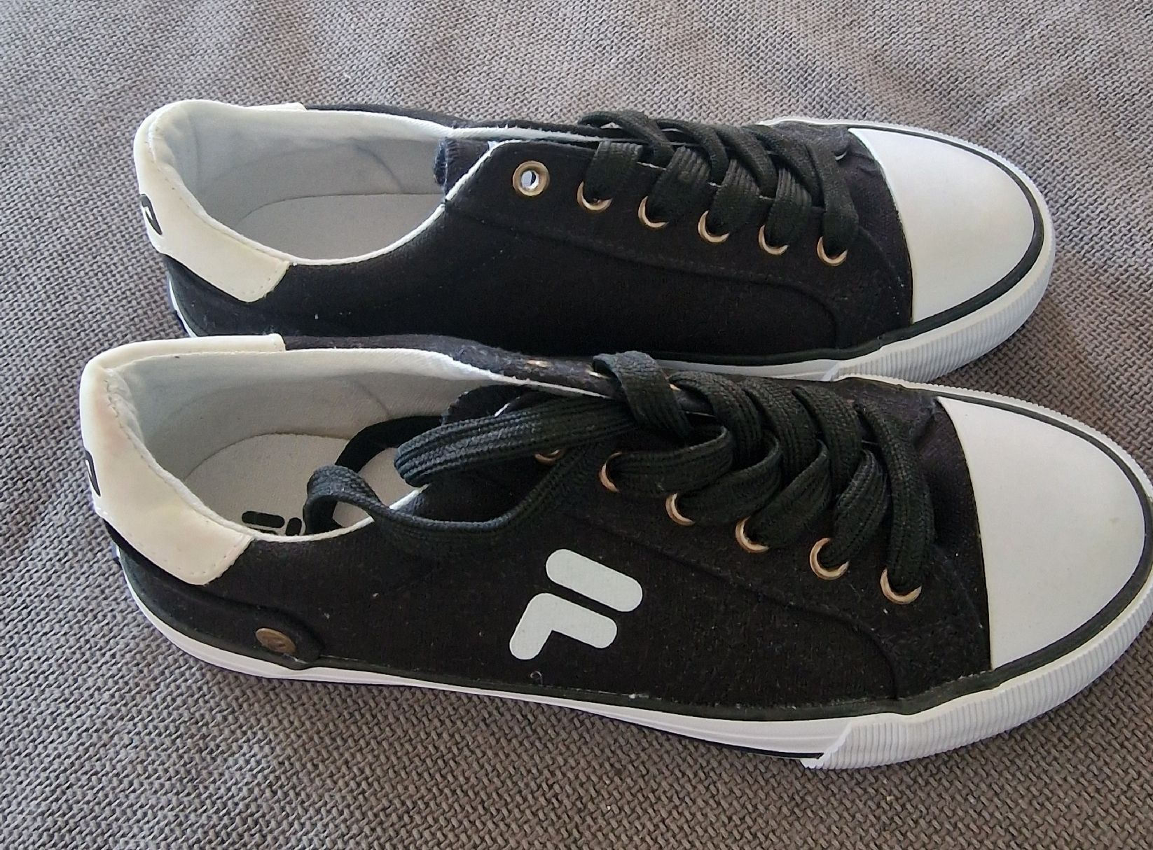 Fila Damenschuhe: Fila Sneaker Gr. 38 NEU – Neu (gemäss Beschreibung) aus Aesch (Neftenbach) von Lu_shopping