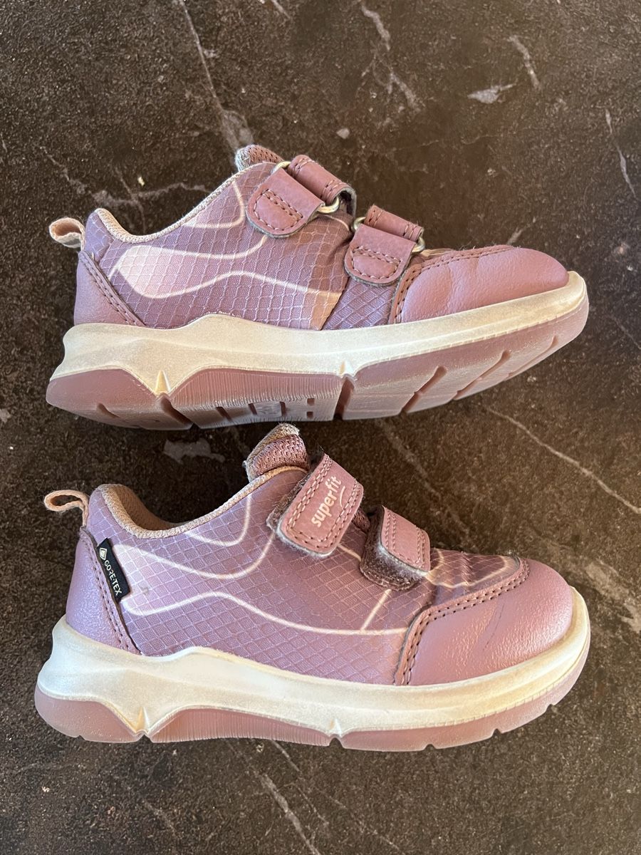Superfit Scarpe per ragazze: Turnschuhe Goretex Superfit Grösse 23 – Usato da Ebikon venduto da KarinM02 4