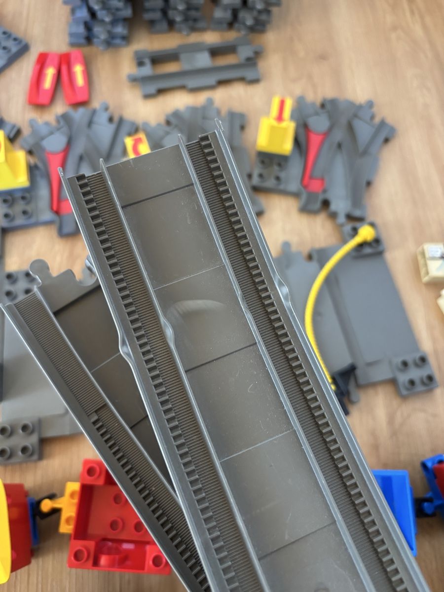 Lego Spielzeuge: Riesiges Lego Duplo Einsenbahn Set – Gebraucht aus Lohn SH von mic_fzn9 7