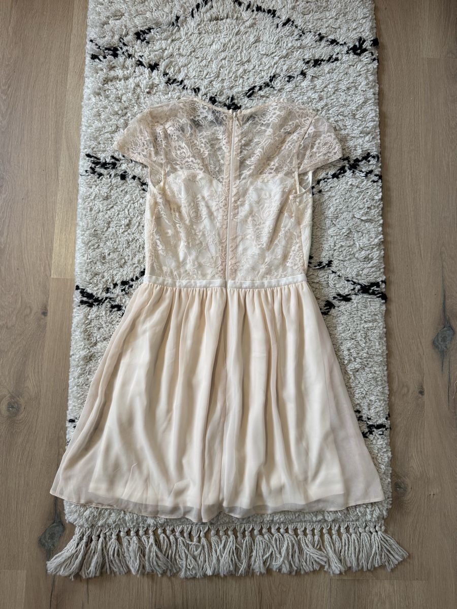 Kleider: Traumhaftes Kleid mit wunderschönen Details – Gebraucht aus Buchs ZH von crazyhandbaggirl123 2