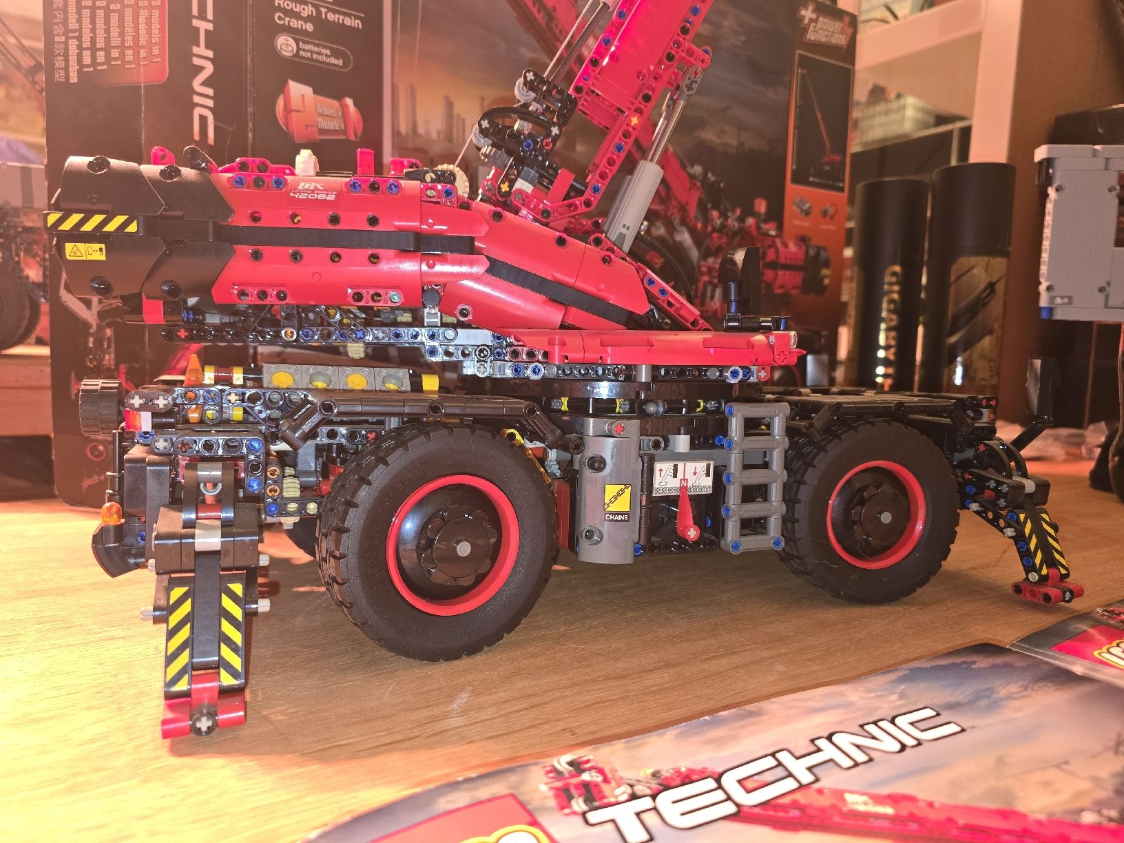 Technics Jeux de construction: LEGO Technic 42082 Rought terrain crane unbespielt – D'occasion à Wienacht-Tobel par max_92rg 1