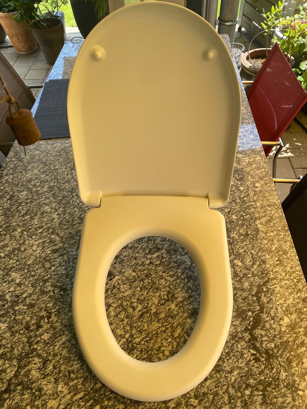WC: WC-Deckel mit Absenkautomatik – Gebraucht aus Unterengstringen von  1